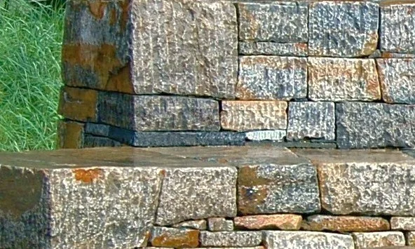 QUARTZITE STONE BENCH-WALL