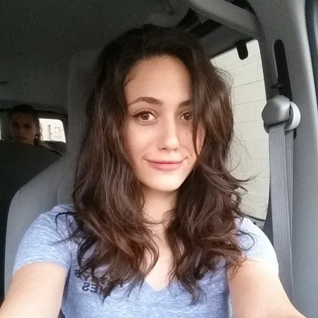 "Monday morning on set with #oribe molding paste... rocking some fiona bed-head! #SHAMELESS @SHO_Shameless" howtogetcelebhair #oribepasteatbuzzsalonic