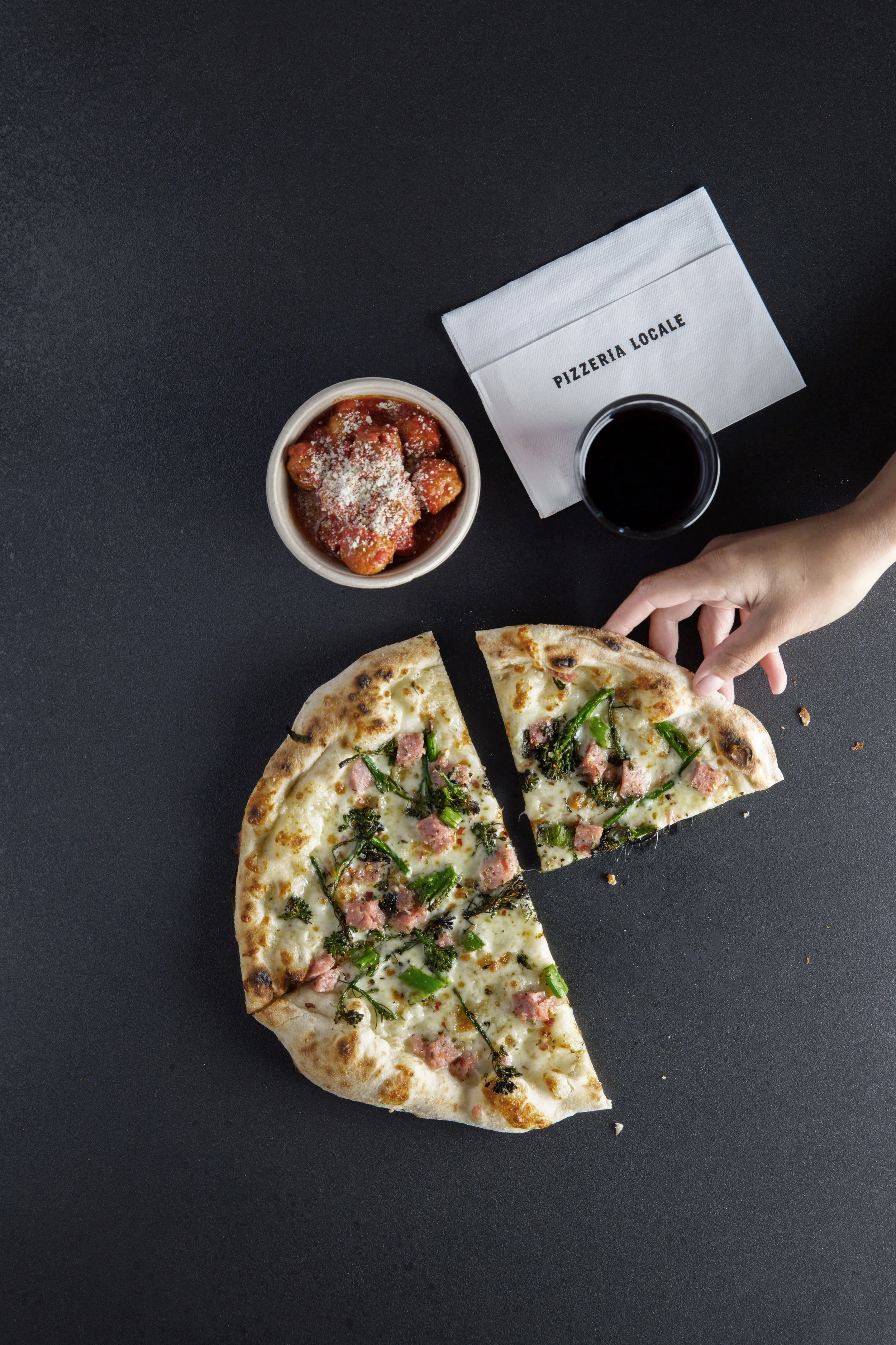 rstumpf_pizzerialocale3.jpg