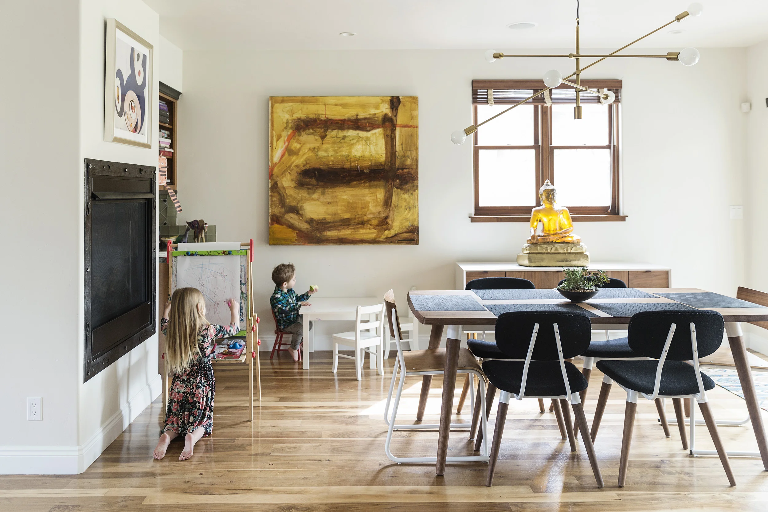 The Seymour Family enjoys their home in Basalt, Colo., in April 2018, just outside of Aspen. The Seymours moved to Basalt from Los Angeles in late 2016 for a change of pace, and because their careers allow them to work from anywhere. Joshua Seymour is a physician, and his wife, Marci is a CPA. They love to spend time in their backyard and at a nearby park with their two kids Stella, 4, Cassius, 2, and their new silver lab puppy, Ruby. CREDIT: Rebecca Stumpf for The Wall Street Journal
VAYCAY-Seymour
