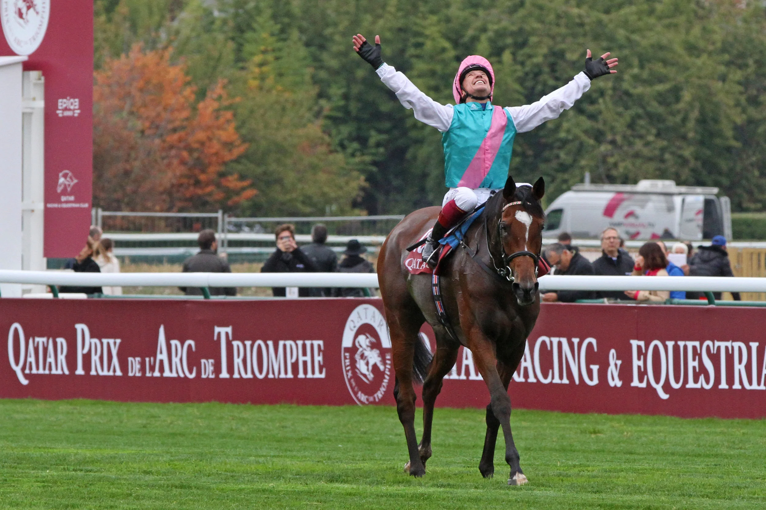 Enable winning the Arc de Triomphe