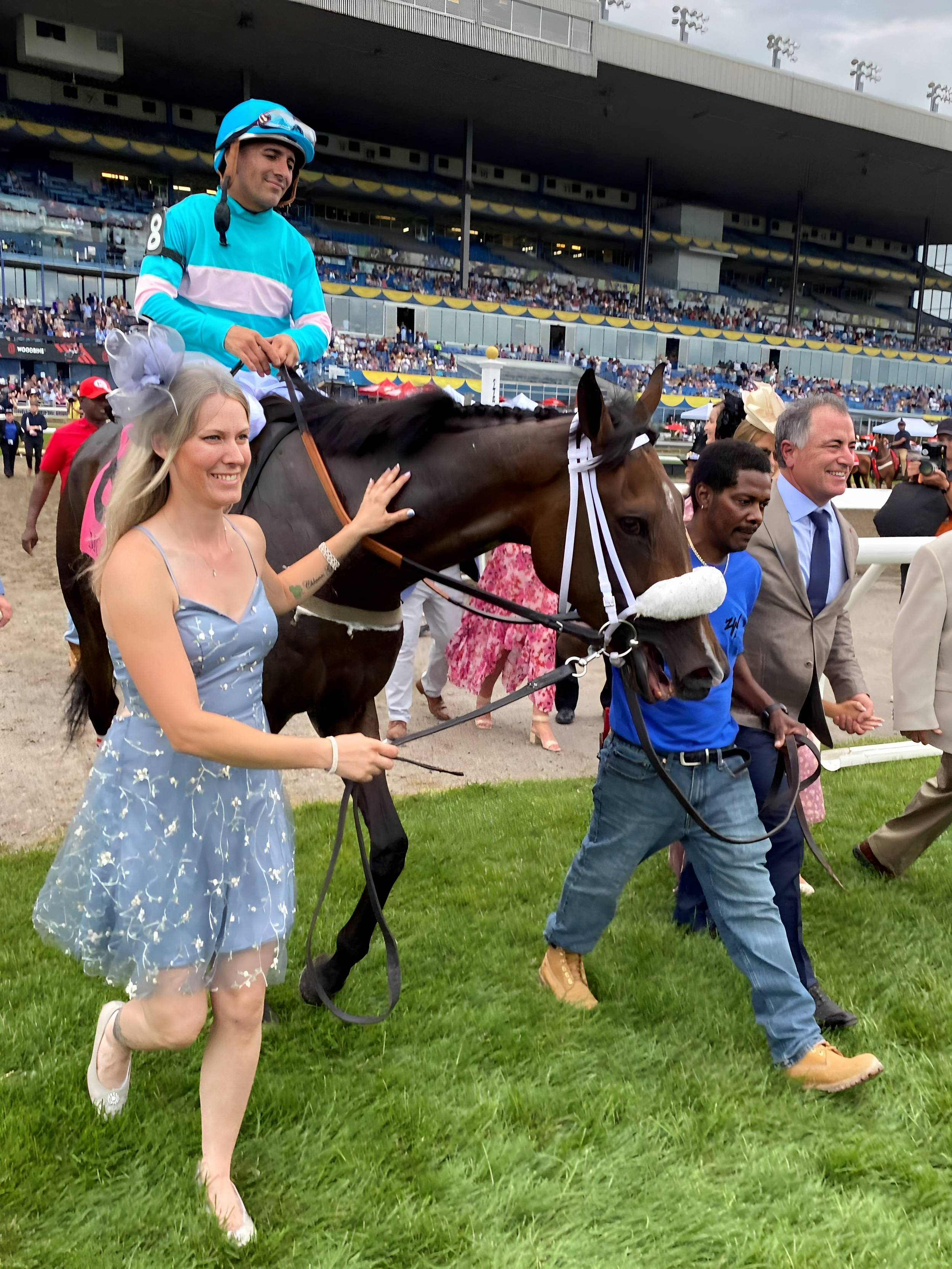 The Hat Girls' tips for wearing a face mask at the 2021 Kentucky Derby