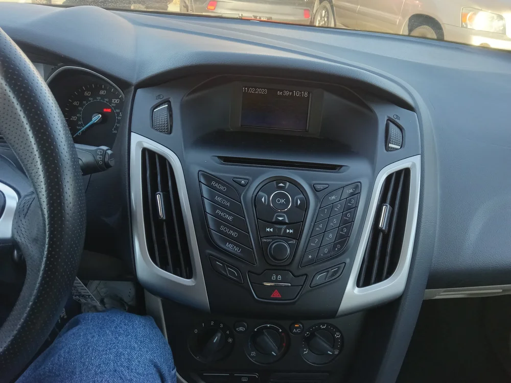 2014 Ford Focus SE — Reliance Auto