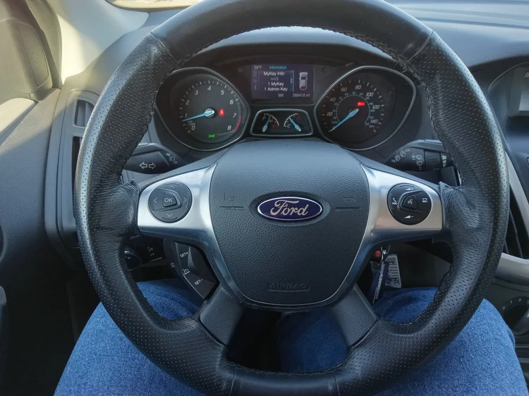 2014 Ford Focus SE — Reliance Auto