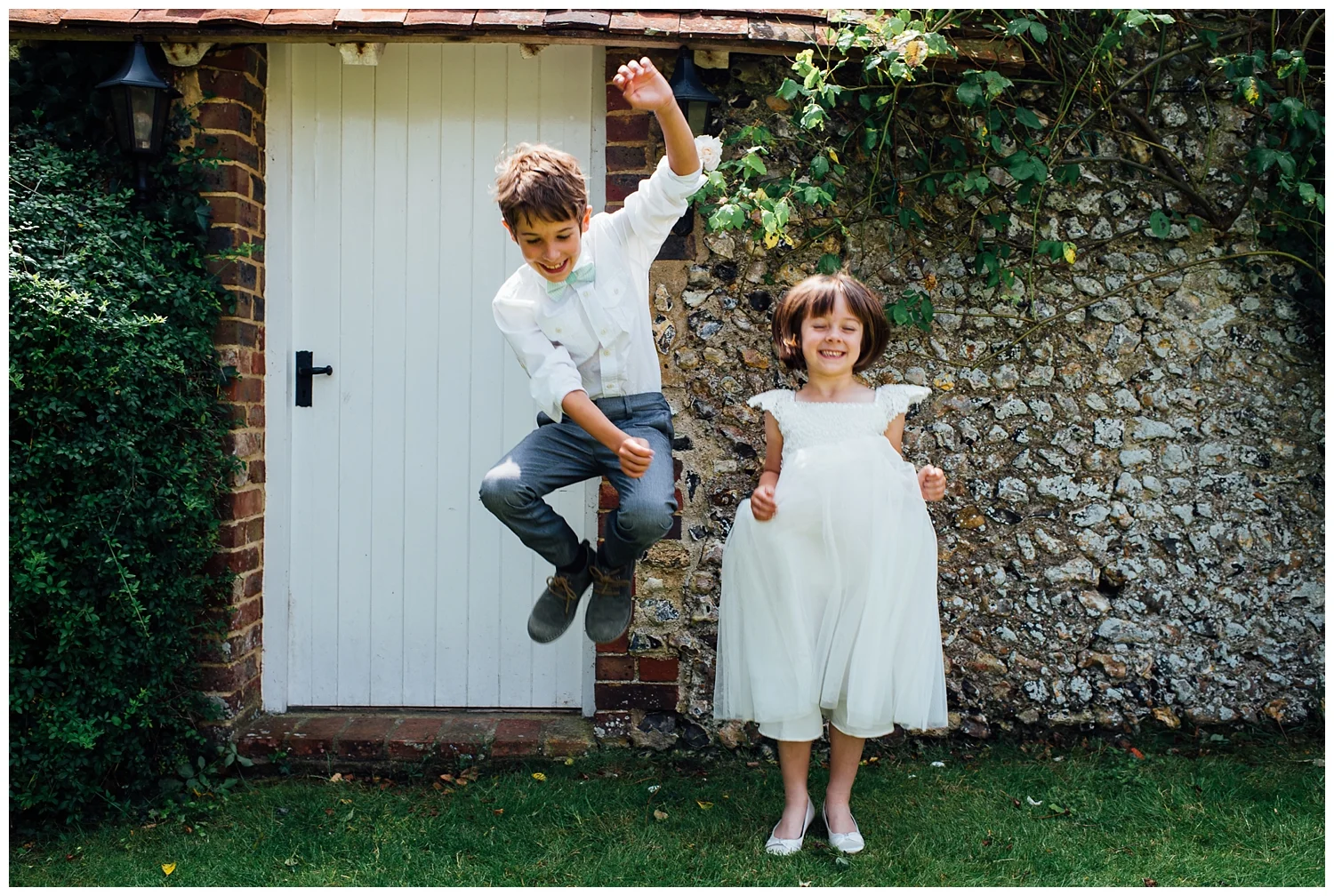 Nikki_Cooper_Photography_Lucy&Scott_Wedding_Photos_The_Crab_Tree_Pub_Horsham_1022.jpg