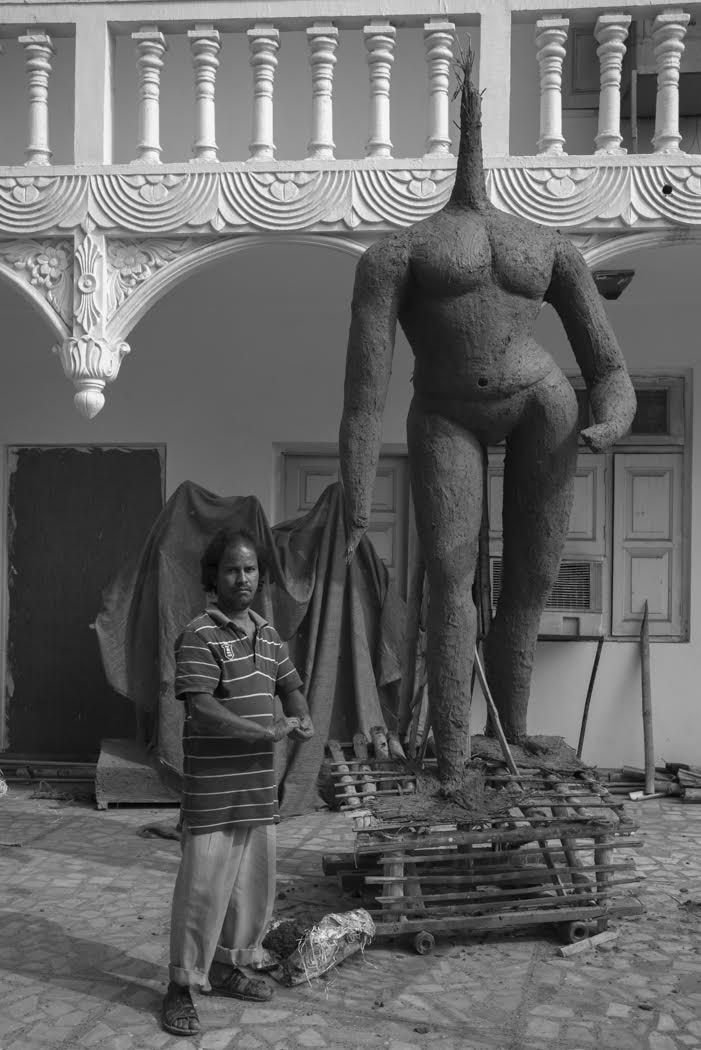 and I sometimes went beyond the Colony's walls... to Chhatarpur temple complex where I met the statue maker