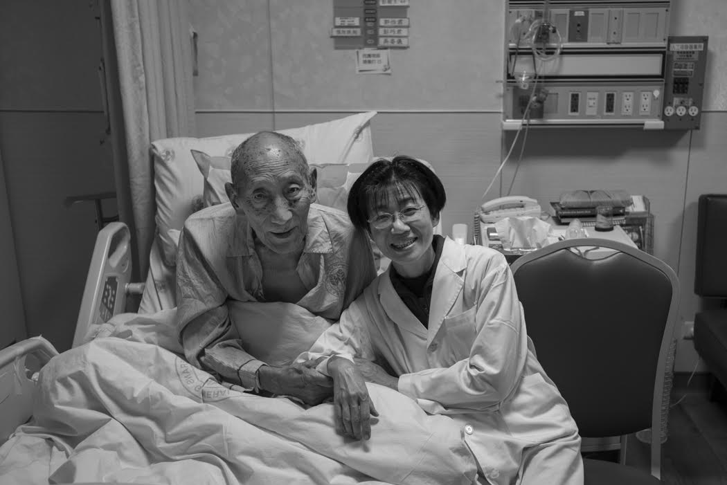 And the enchanting Dr. Anna Li who helped behind the scene in every way