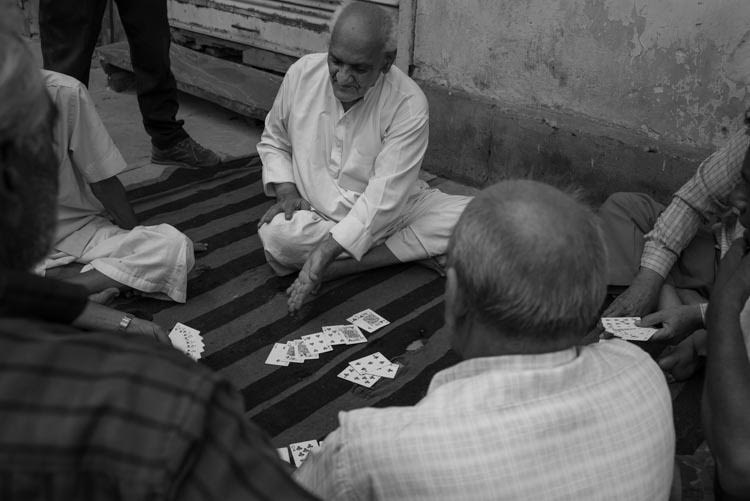 and play a hand