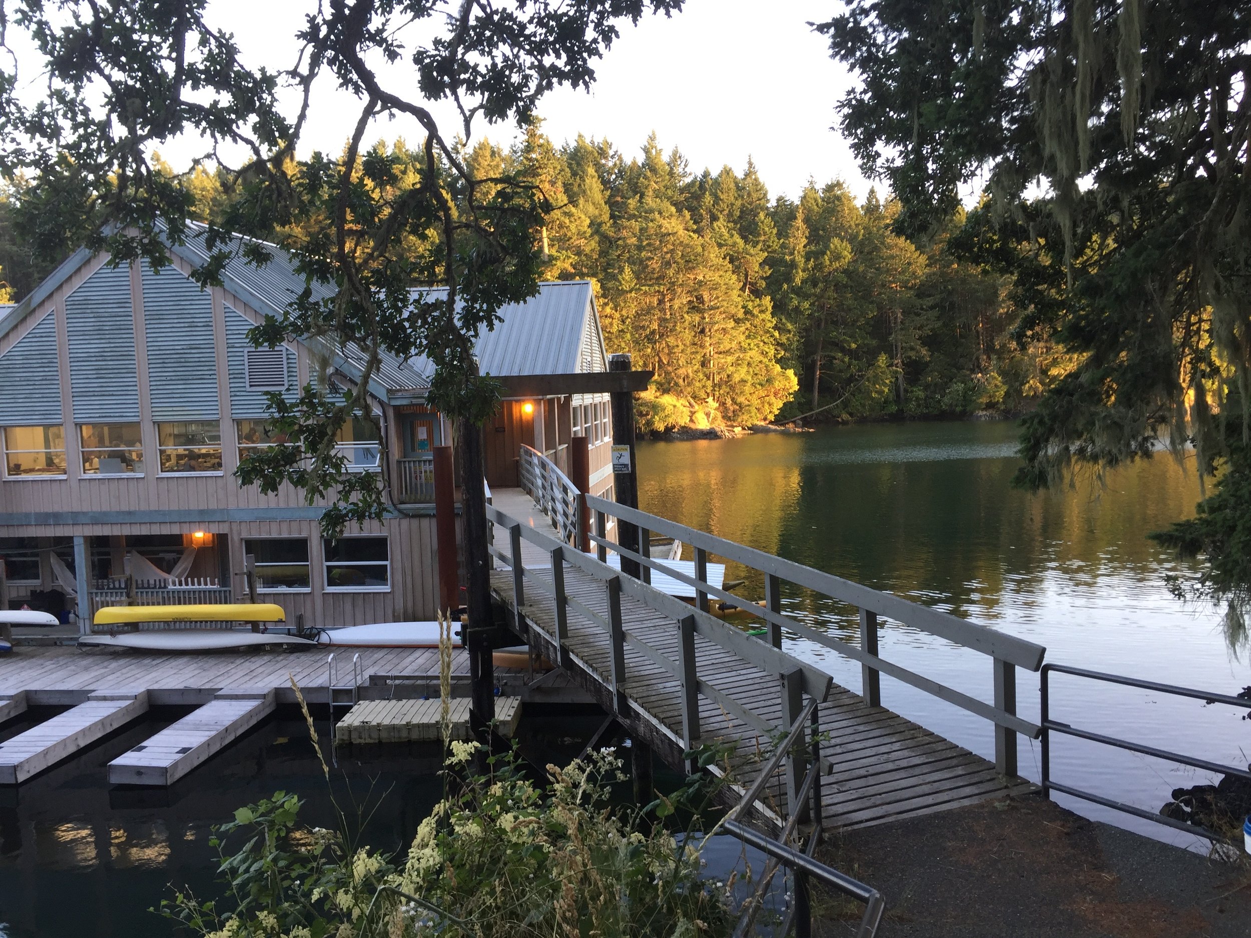 The Floating Studio in the evening.