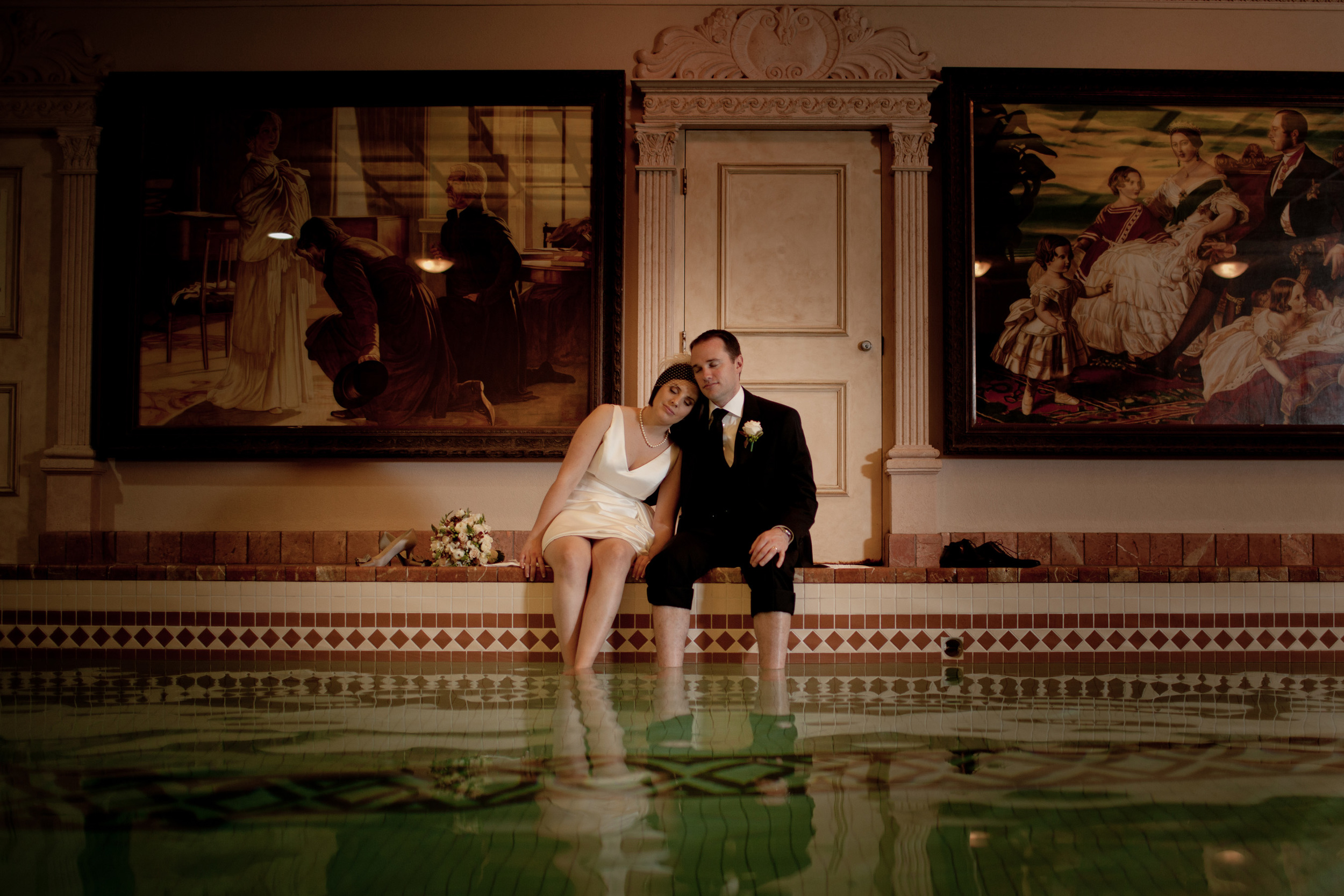 Winter wedding phtography in the Prince of Wales Hotel at Niagara-on-the-Lake