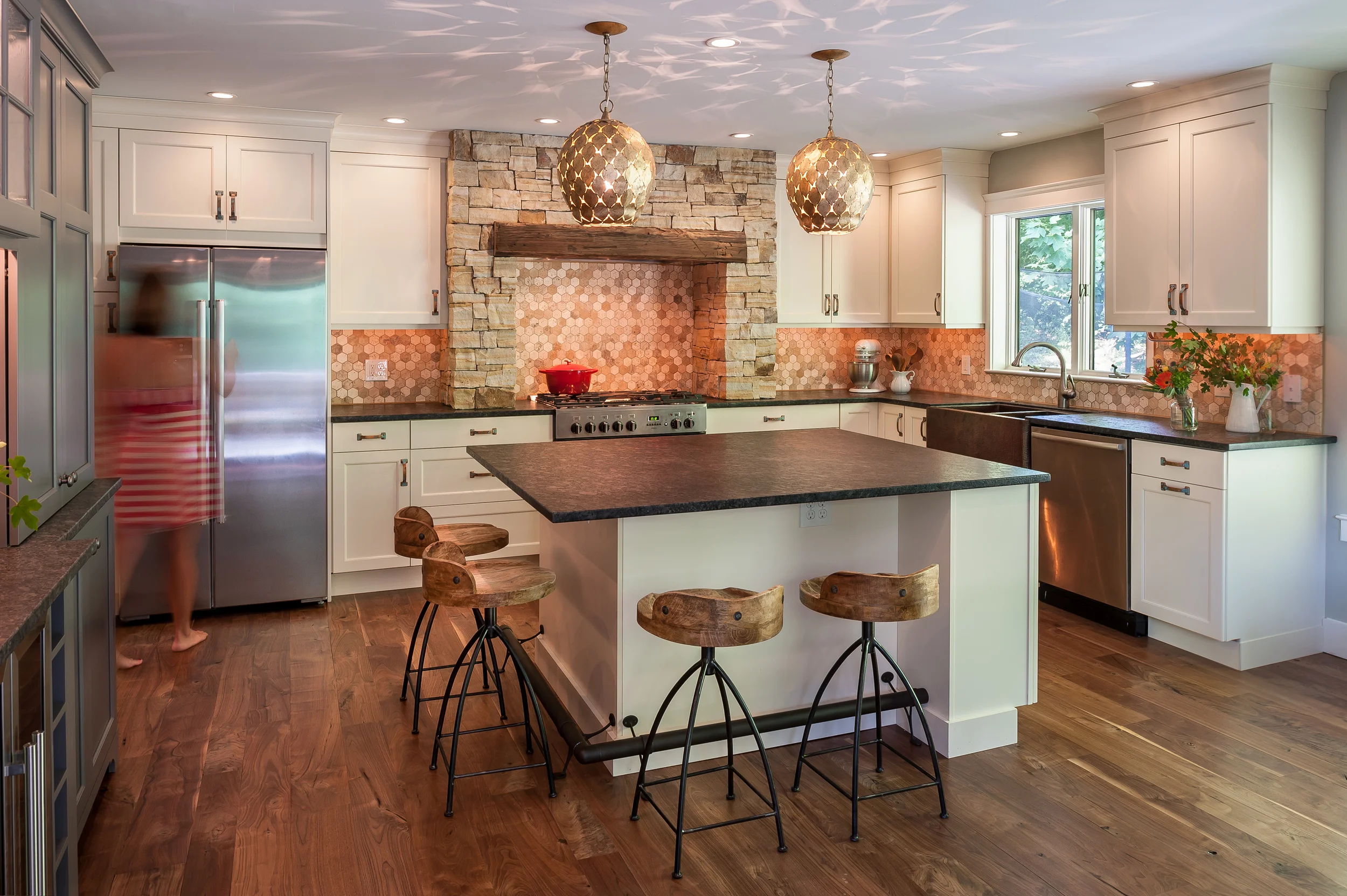 Buss(LC)-211 copy.jpg