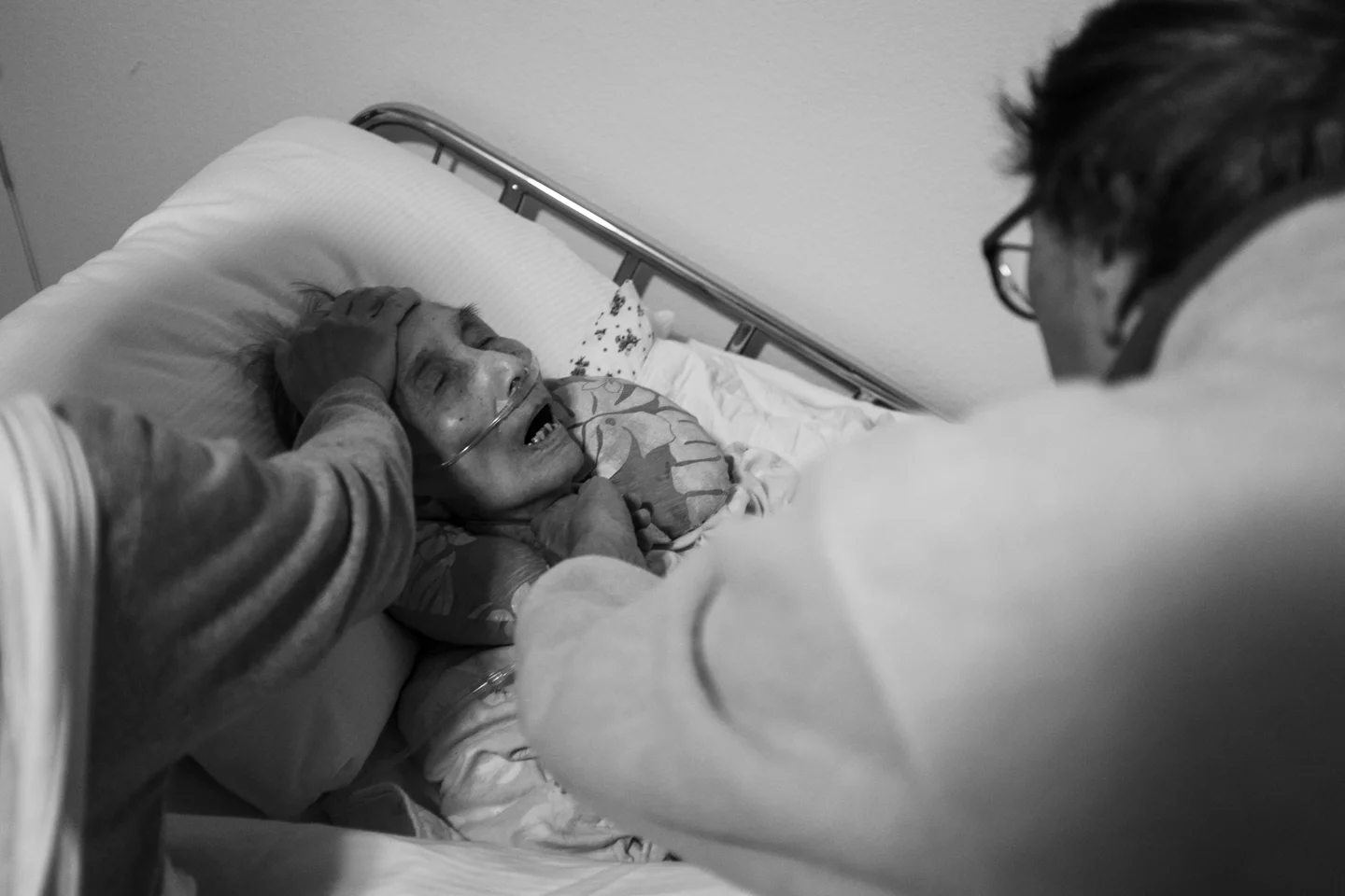 On October 3, 2015, popo passed away peacefully in her sleep. As her breathing slowed my uncle Peter and aunty Penny reached out to touch her forehead and chin.