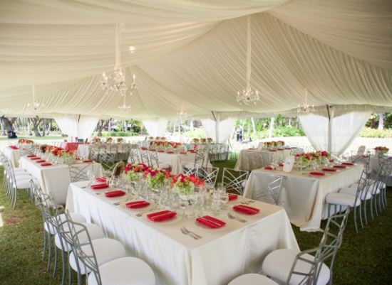  hoto by Lisa Peterson  edding location: Lanikuhonua   fabric tent liner and chandeliers by Mood Event    