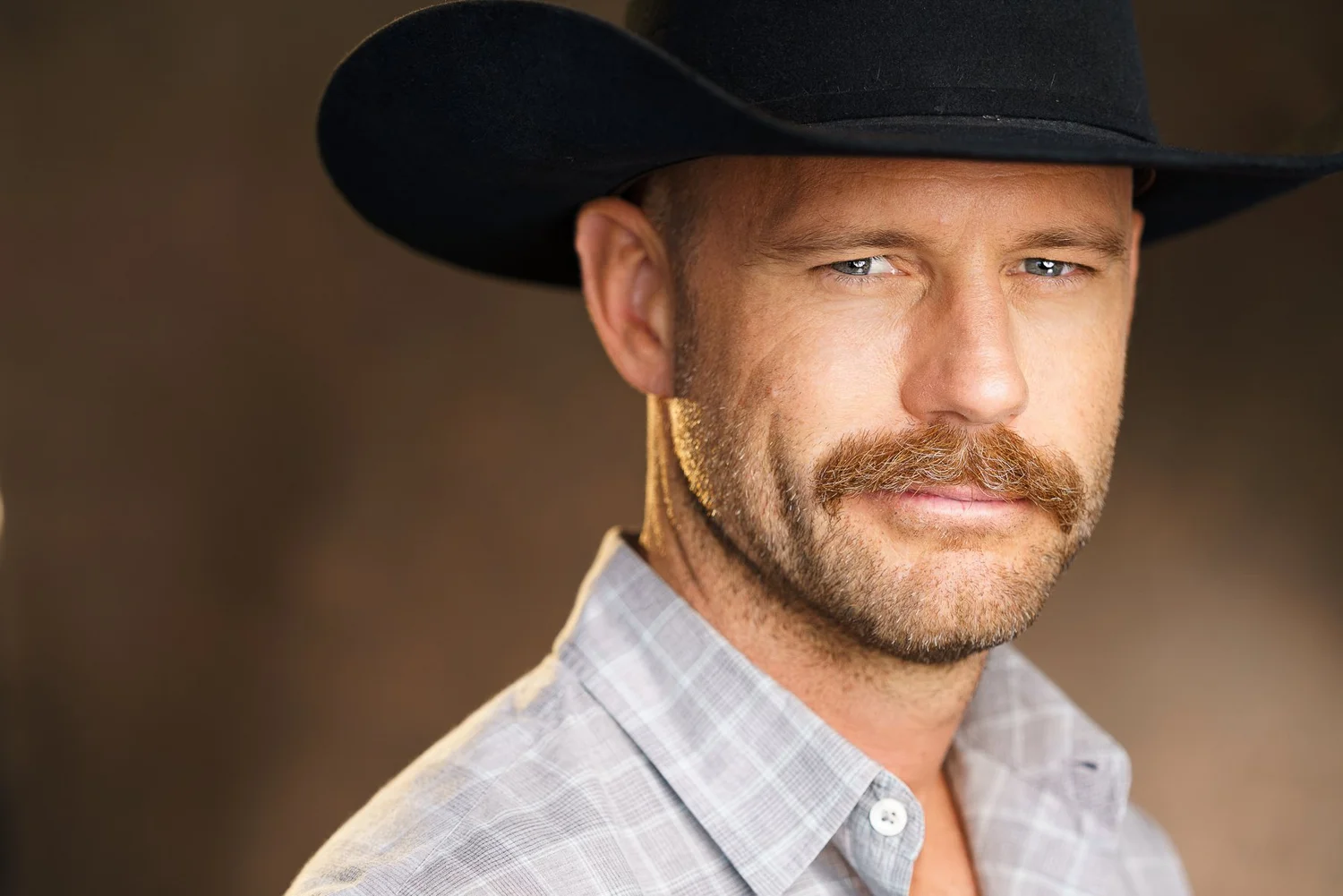 Actor headshot wardrobe options in Los Angeles