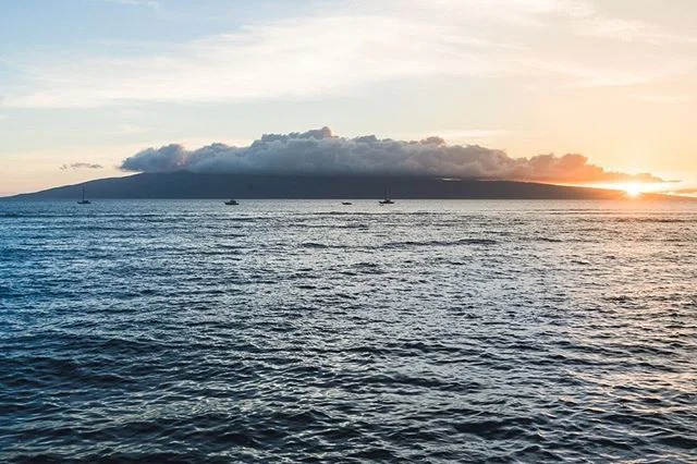 Some of the most beautiful sunsets I&rsquo;ve experienced have been in Hawaii. This shot from Lahaina is looking out to the island of Lanai. #lanai #lahaina #maui #sunset #hawaiianislands