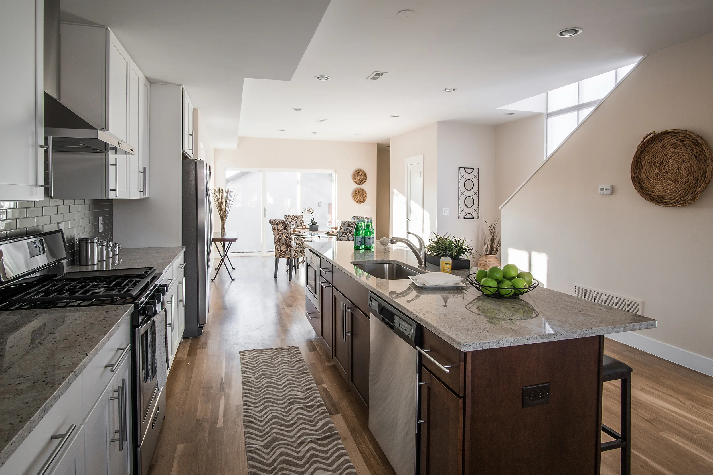 Kitchen_high_2101973.jpg