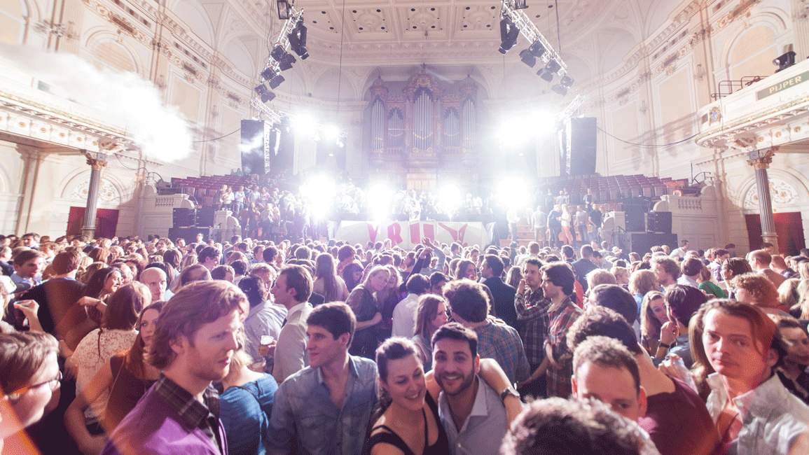 Vrij_Concertgebouw_5Jaar_AicoLind-61.gif