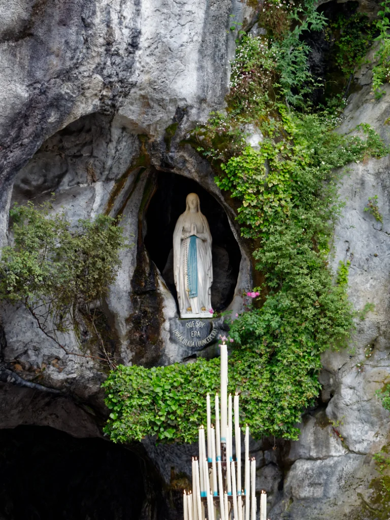 Lourdes_10920_Sat.jpg