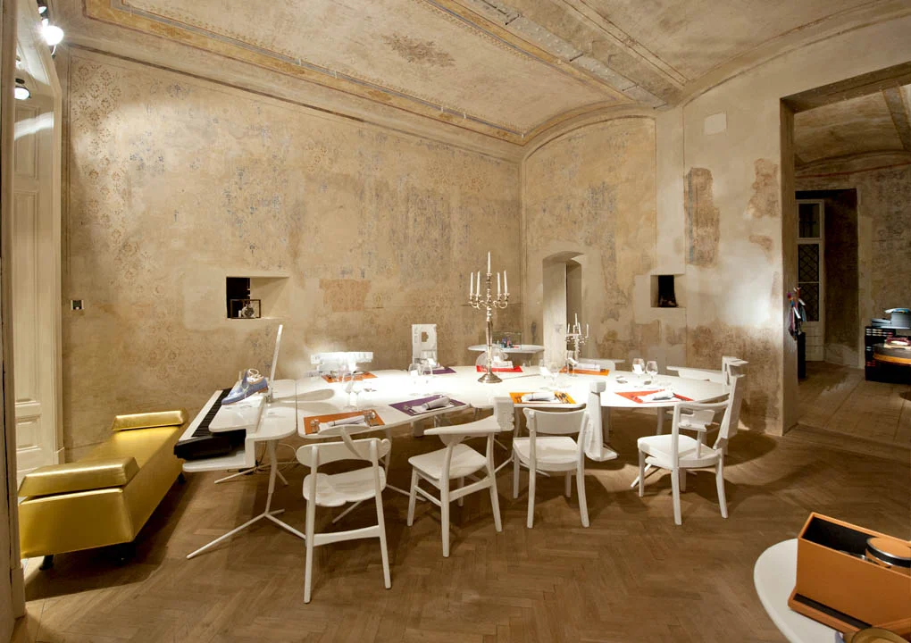 The Grand Piano Table at Scheer Schuhe, Vienna