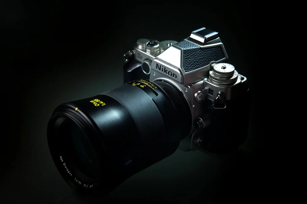 Nikon Df with Zeiss Otus