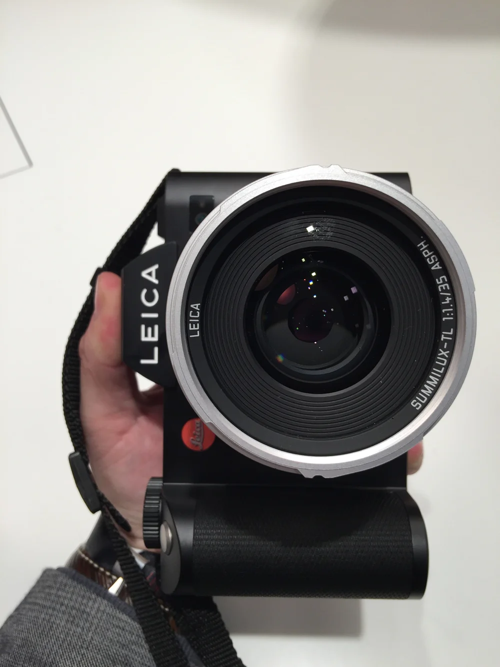 LEICA - 最終値下げLeica SL typ601 A new Leica SL Type 601 Max and A History of Leica SLR