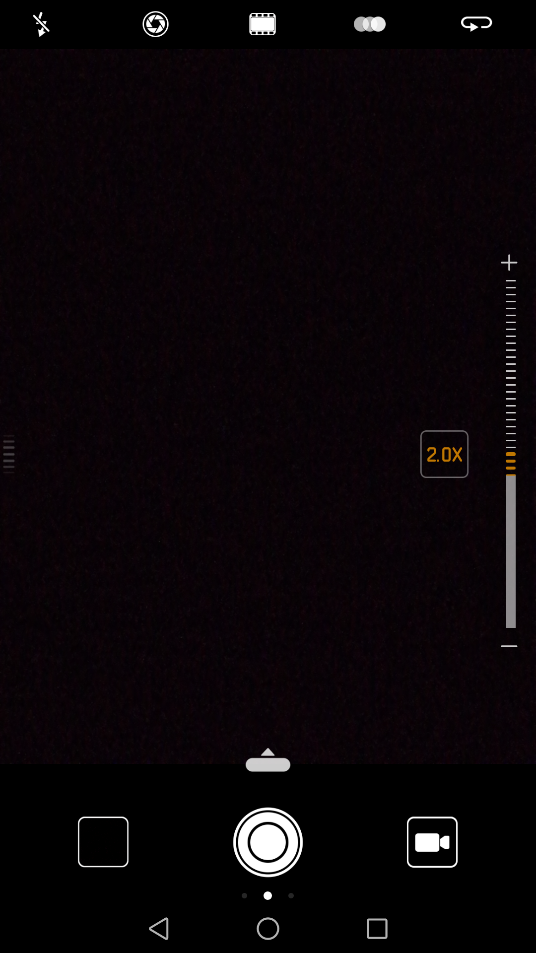 Up to 2x Hybrid zoom is indicated by the solid line. the broken line is where digital zoom starts.