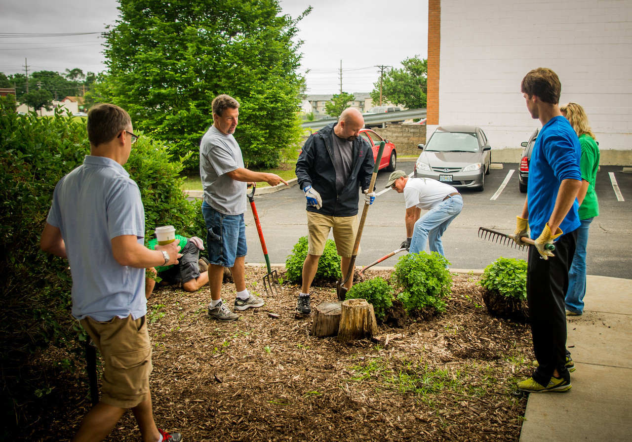 20140605-UCCC Bike - MICDS Volunteers-PMG_1053-X2.jpg