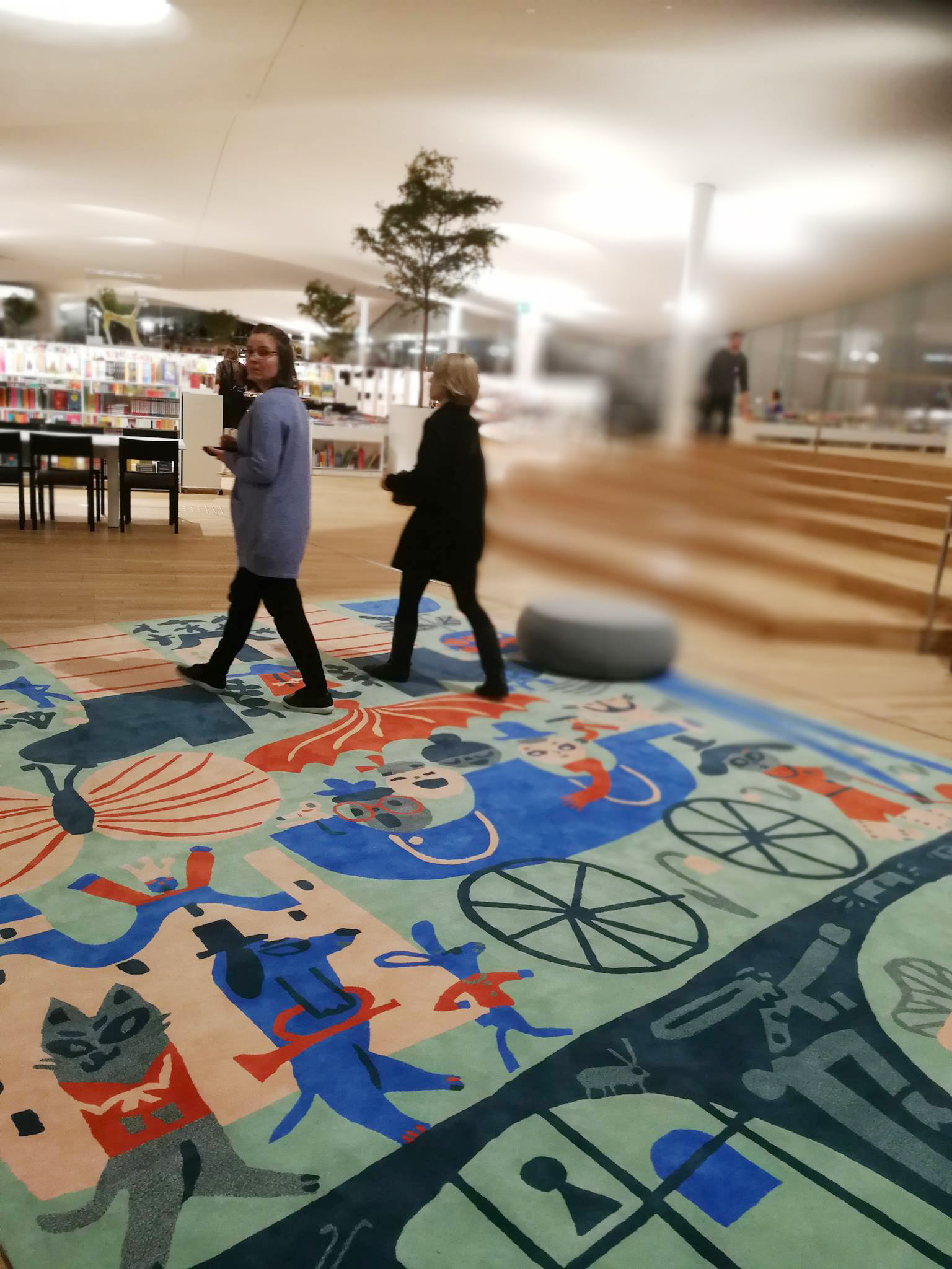 Travel companions in the carpet design for OODI, new central library of Helsinki (2018).