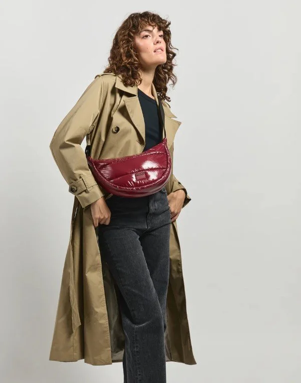【WOUF】ショルダーバッグ Wouf Small Burgundy Glossy Crossbody Bag — Homestyle