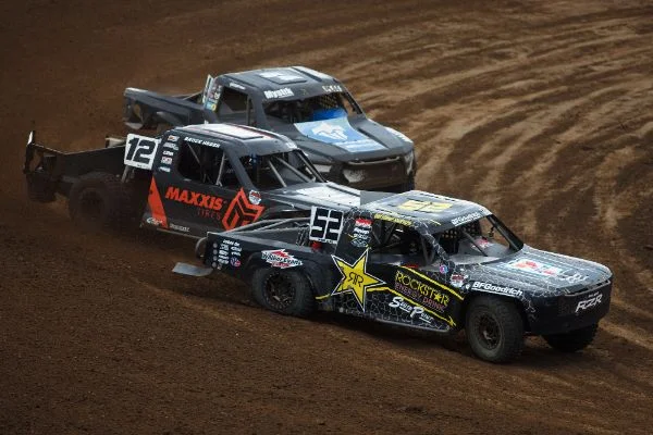 Heger (12) battled his way into the lead and made it a clean sweep of Pro Lite Courtesy Lucas Oil Off Road Racing Series