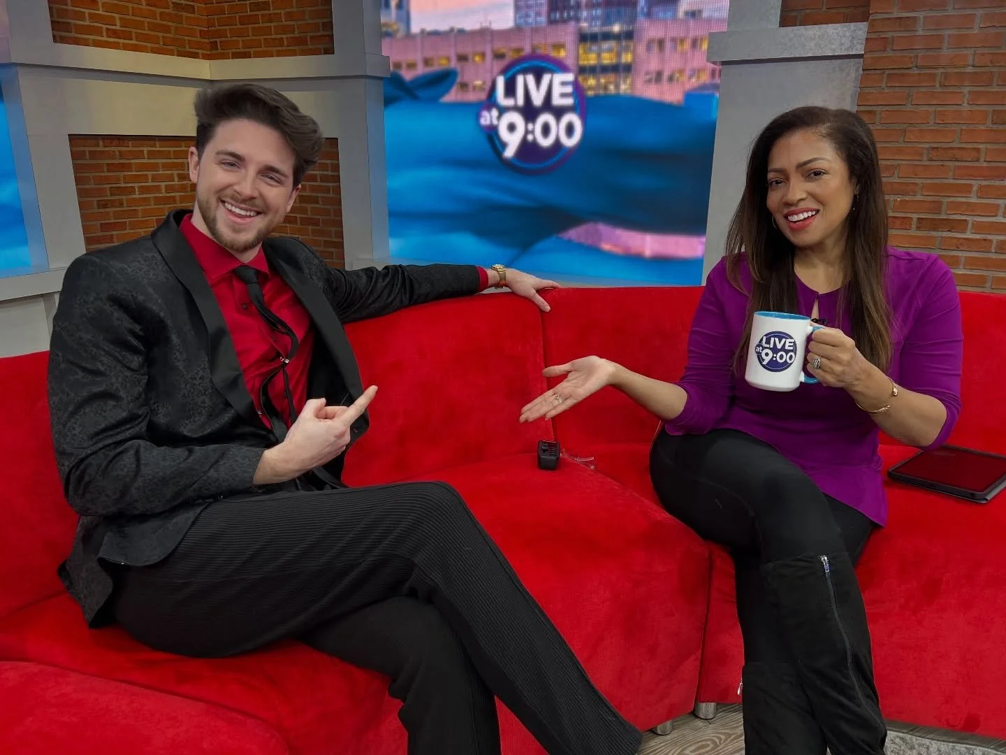 Thanks to @liveat9.tv for having me on to promote the Christmas Extravaganza and my friend @kontji for always being an amazing host. Been feelin real NEIGHBORLY.