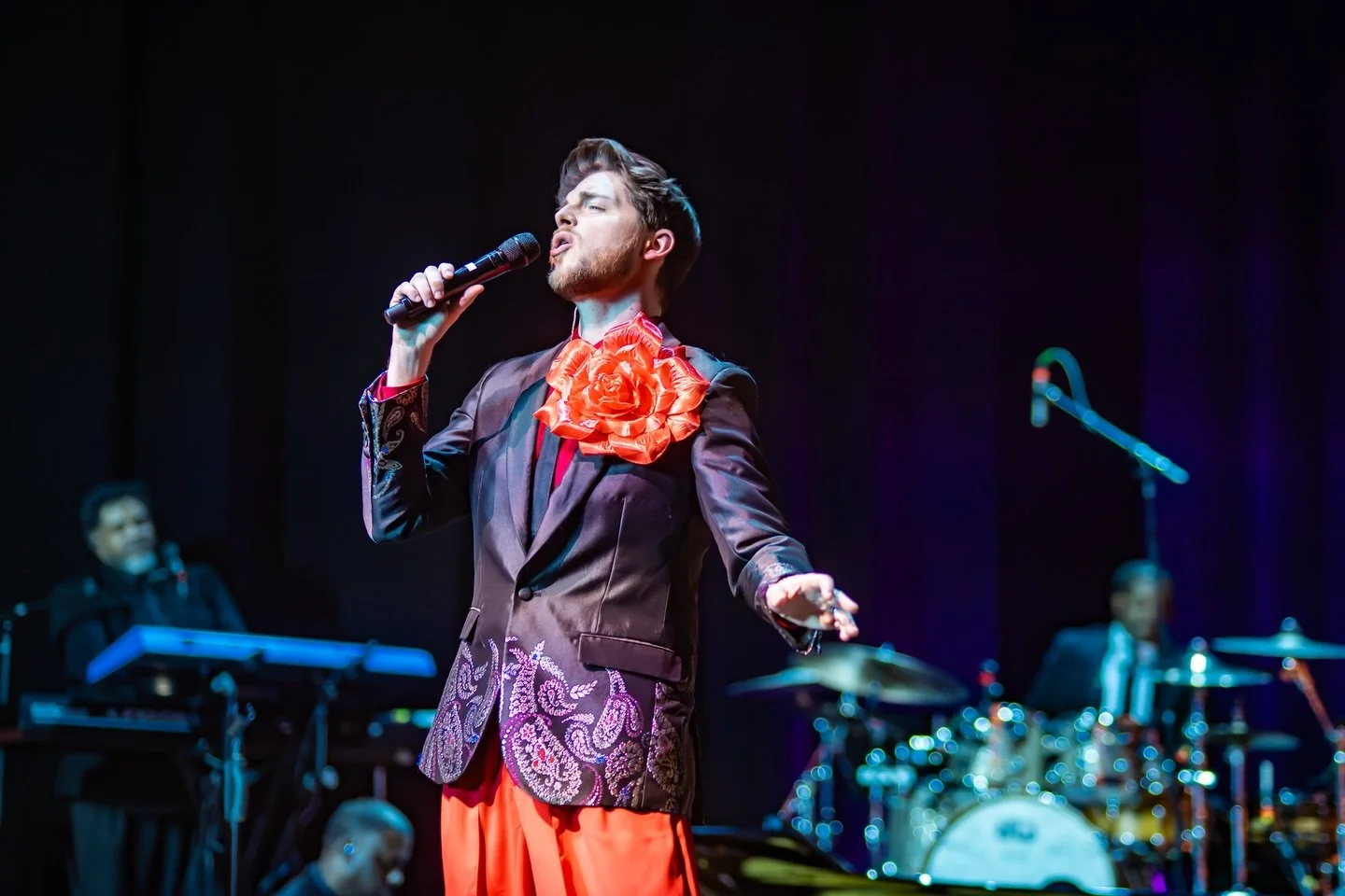 This year Christmas has been positively EXTRAVAGANT. Let&rsquo;s do it again next year, shall we?? 

Thank you to EVERYONE that came out to the first annual Memphis Christmas Extravaganza!! What an incredible night! Thank you so much to the band, the