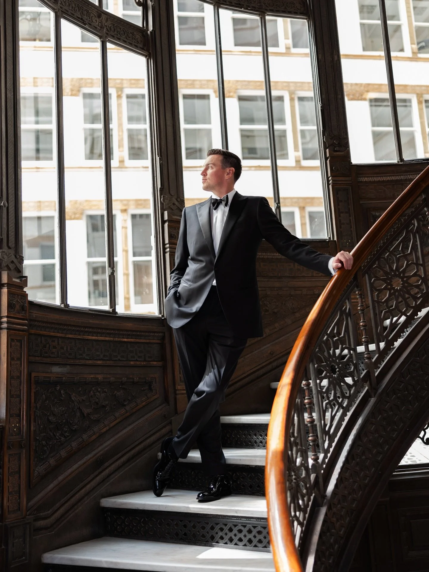 The beautiful staircase at the Rookery Building. Designed by Frank Lloyd Wright, wrapped in ironwork, and flooded with that soft golden light,  a piece of Chicago history. Now this couple will have their own stories in this building. 

Vendor Team

P