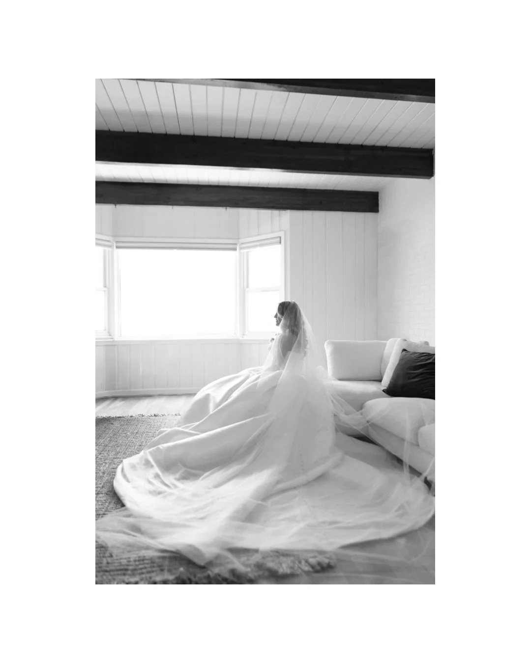 12.6.25
Winter showed up for this wedding in the best way. The Shannon Rovers, the bride&rsquo;s surprise for her groom after they said &ldquo;I do&rdquo; , also a treat and perk for me. The cold, the snowfall, and that real life White Christmas mome