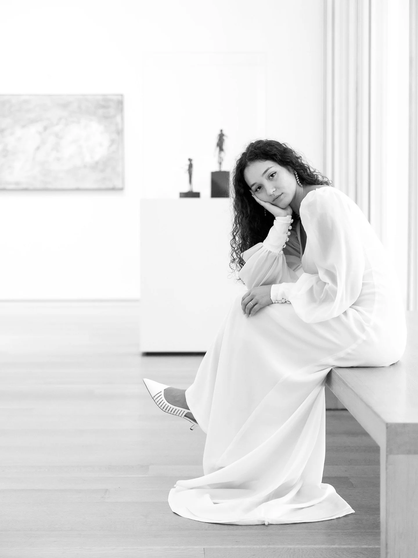 Romance at the art museum.