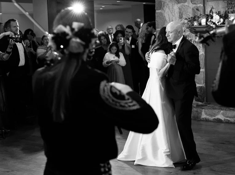 The father-daughter dance is always one of the most tender moments of the night. You can feel the history in it, the years, the memories, the quiet pride that built this moment.

I find myself emotional every time, thinking about my own children and 