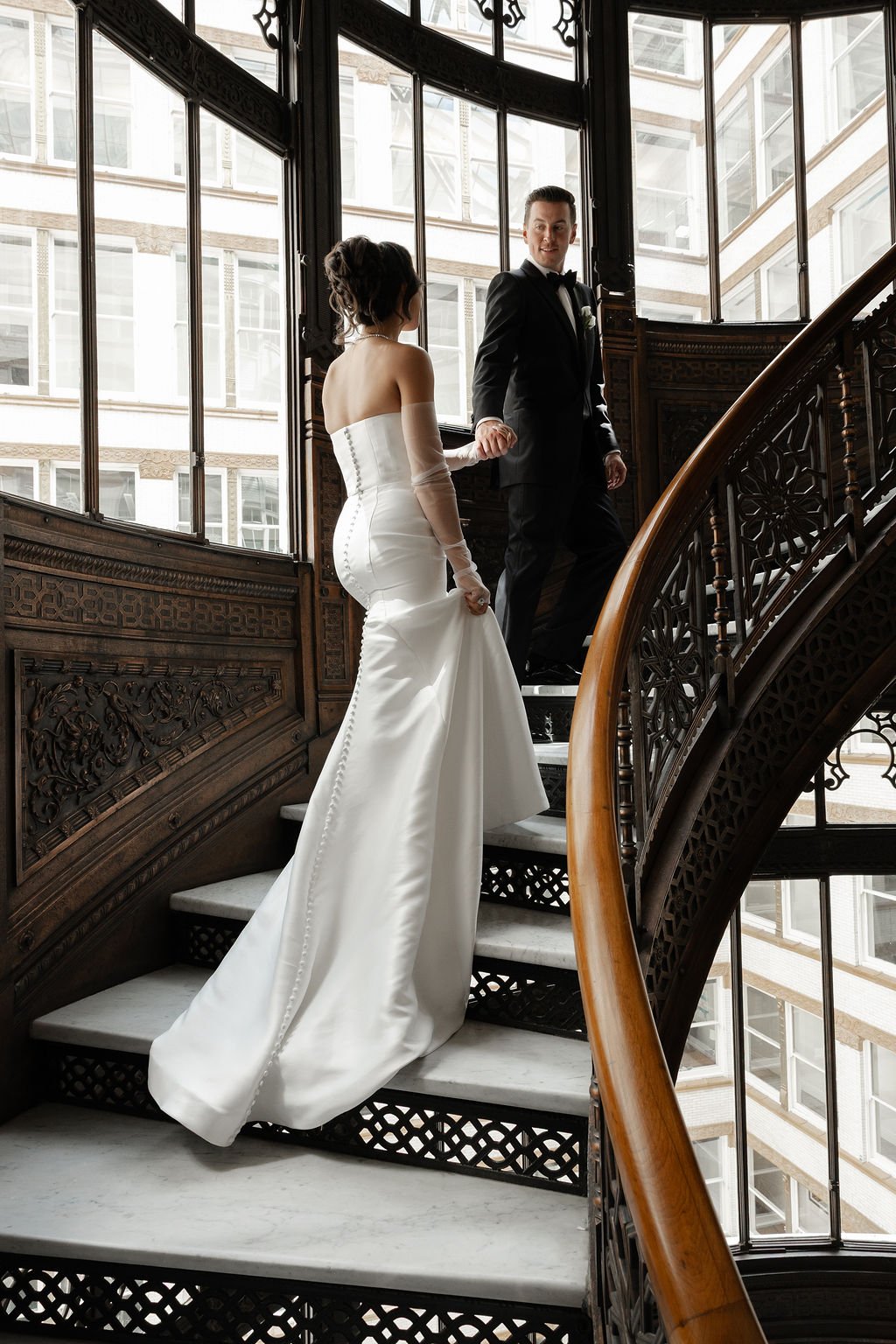 Rookery Building Wedding in Chicago | K &amp; R