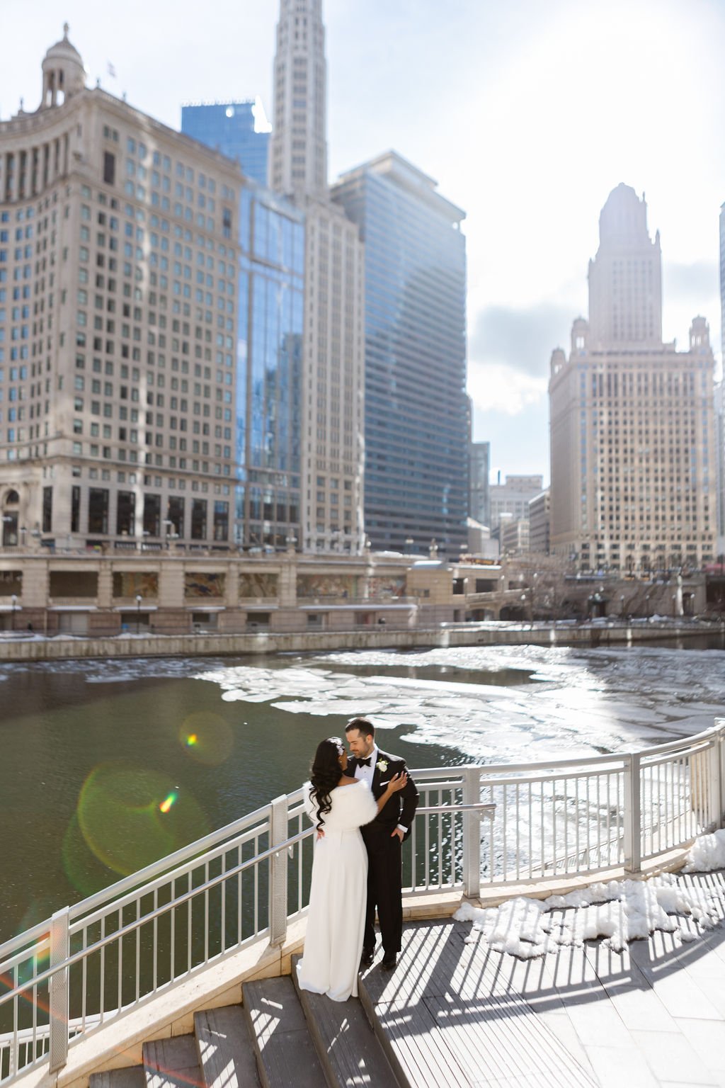 chicago wedding photographer frozen river