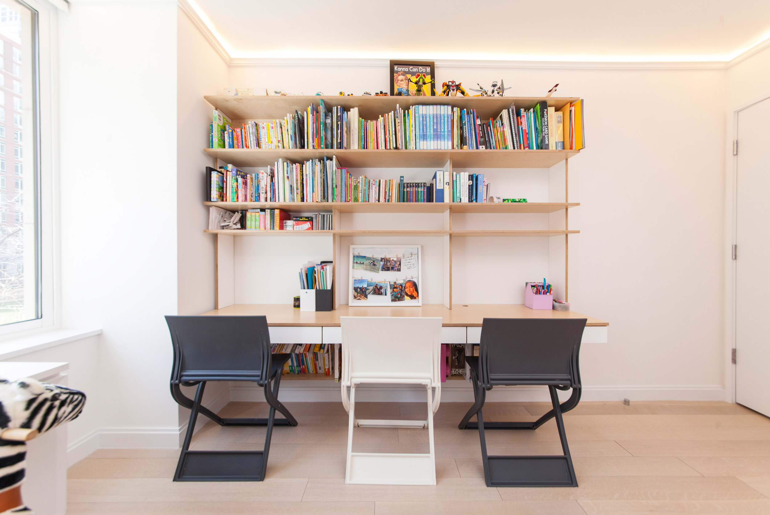 casa kids floating desks