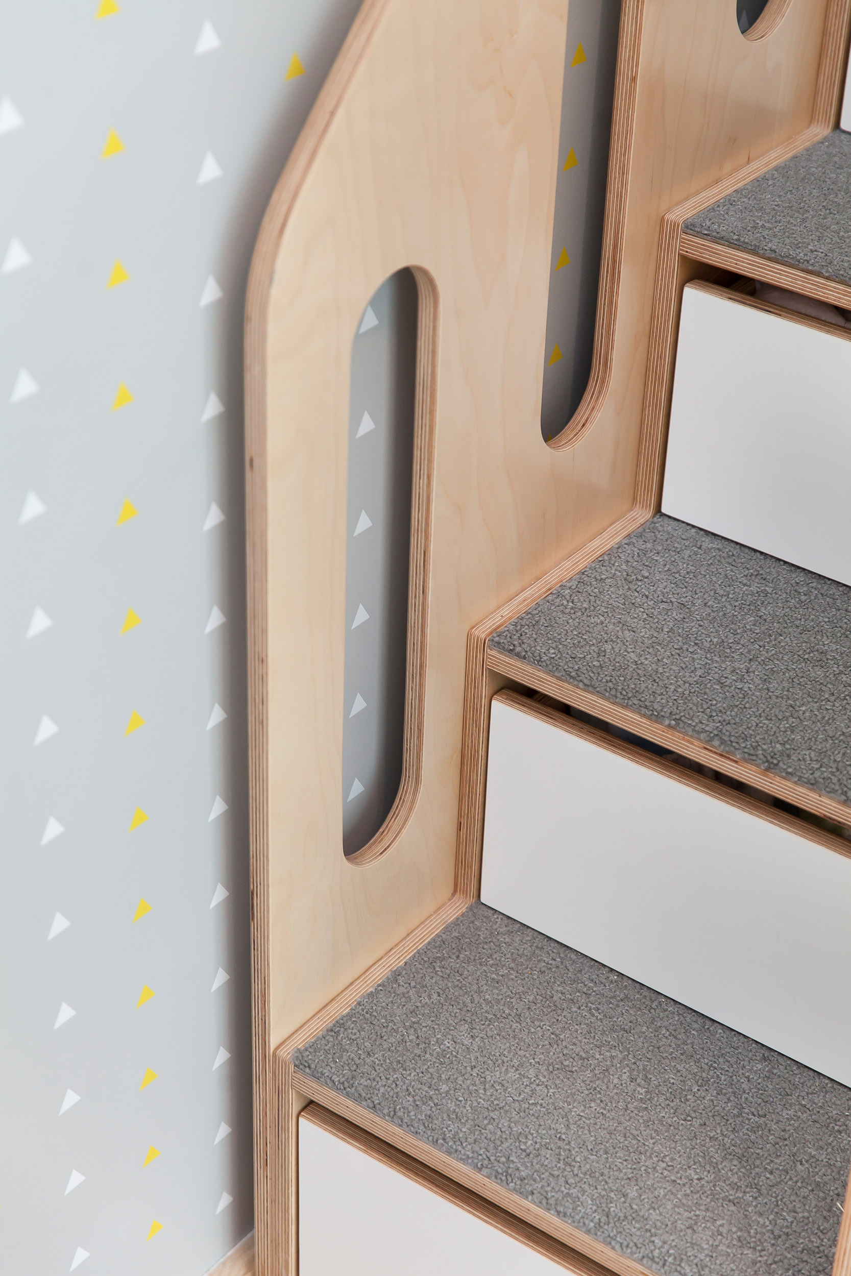 Detail LoLo Hi w_ stairs, handrails, trundle_18.jpg