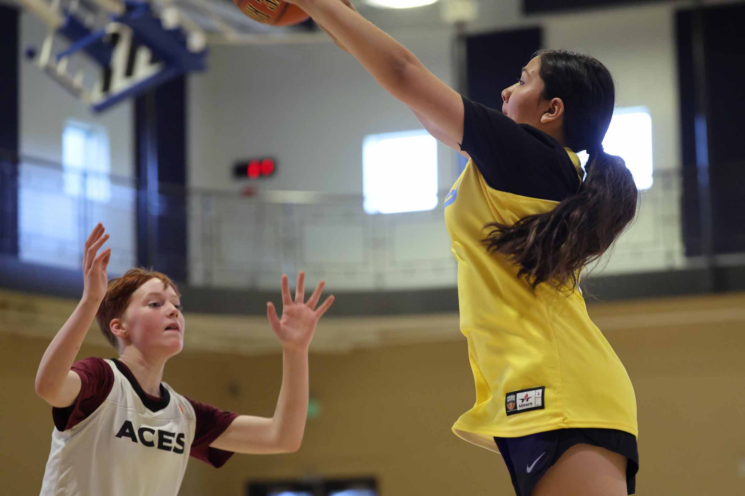 20260622_Iris_basketball_1403_selects.jpg