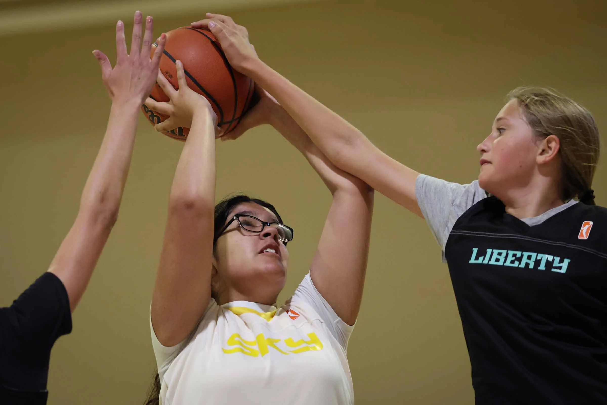 20260629_Iris_basketball_1796_selects.jpg