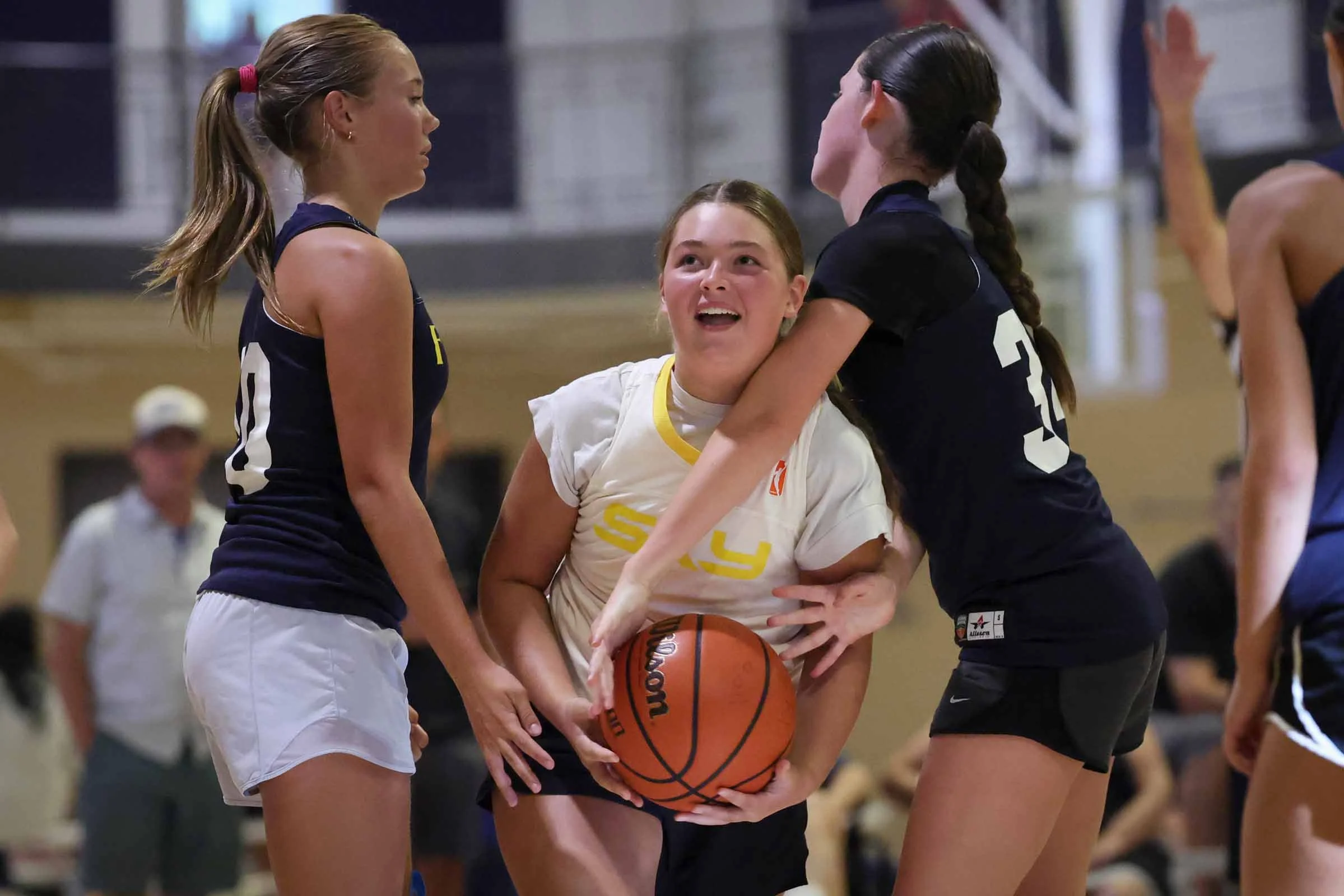 20260720_Iris_basketball_3072.jpg