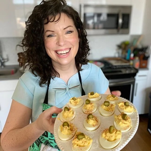 This Easter Dee put me into a coma with delicious food.
.
.
.
.
#easter #eastersunday #deviledeggs #cats #catsofinstagram #friedchicken #food