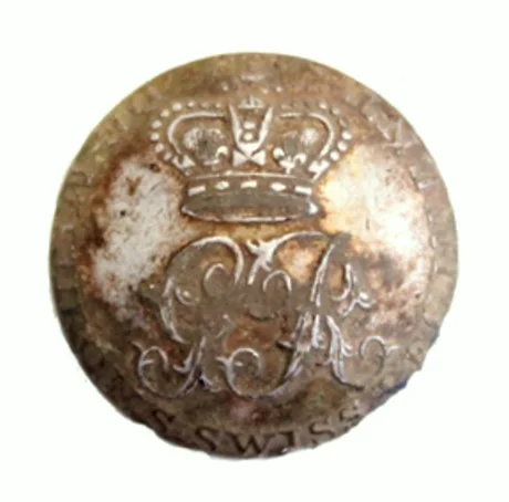 A button from England with 'De Meuron's Swiss Regiment' around the edge. For details of the find click here.