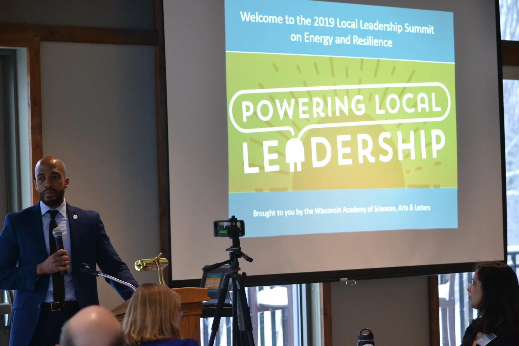 Mandela Barnes delivering the welcoming keynote address at the Powering Local Leadership summit. (Photo credit: Amanda Shilling)