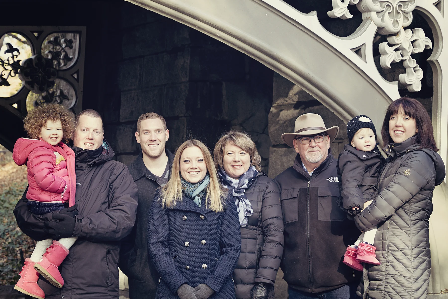 GAVIN FAMILY_4x6_003.jpg