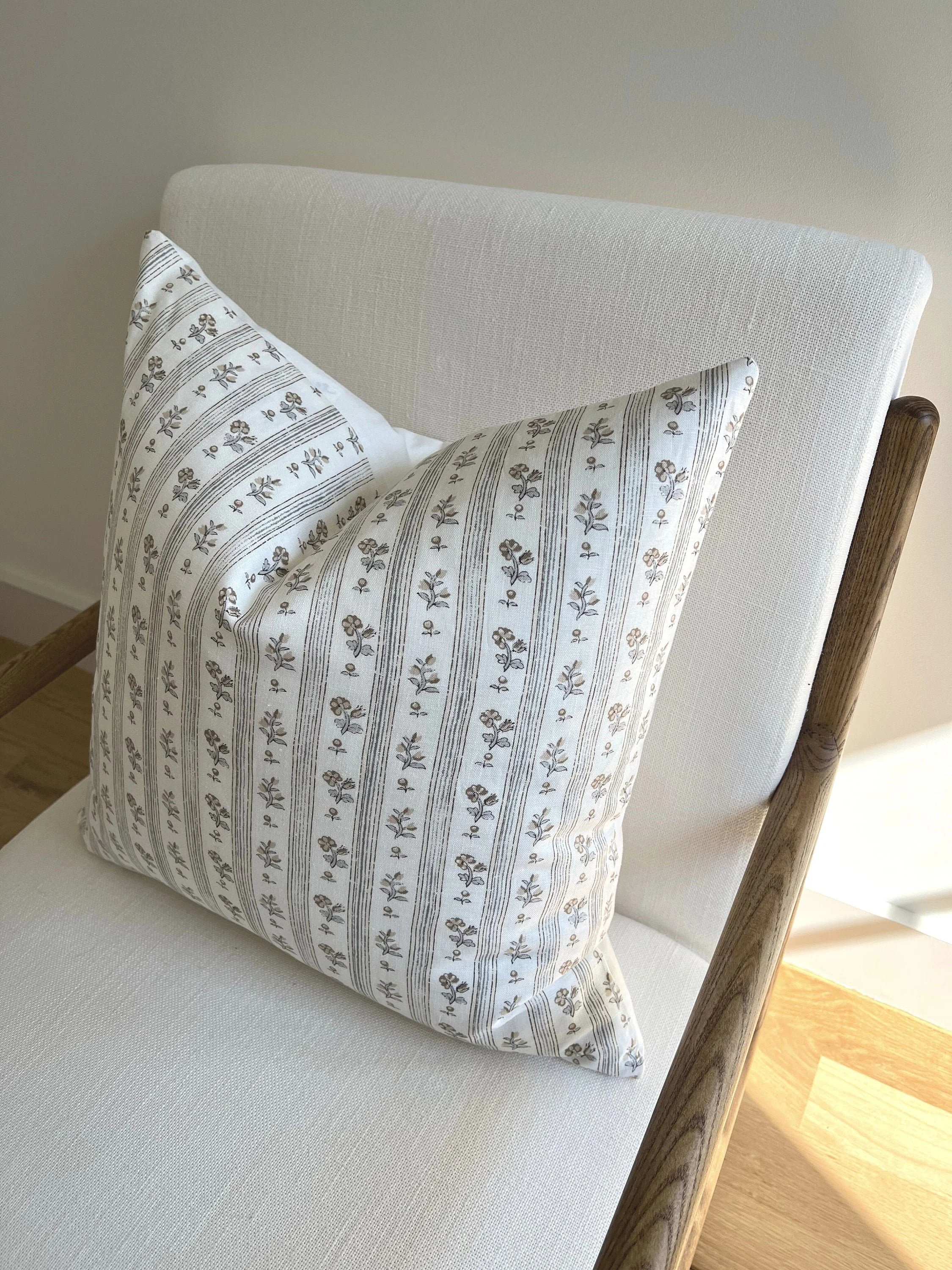 https://i.etsystatic.com/32561642/r/il/eec20e/4040504271/il_fullxfull.4040504271_inyg.jpg