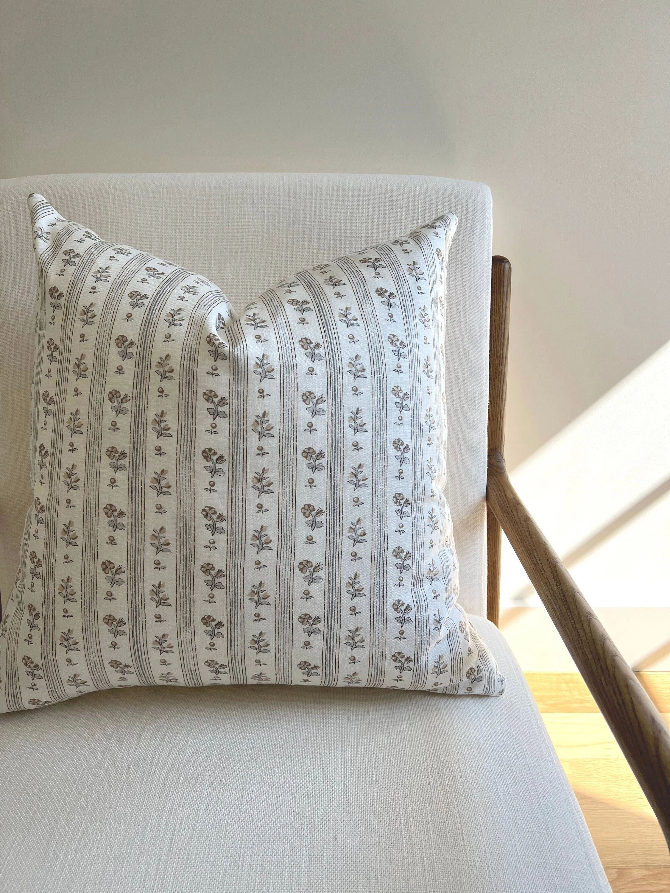 https://i.etsystatic.com/32561642/r/il/e5372d/3992858942/il_fullxfull.3992858942_eheb.jpg
