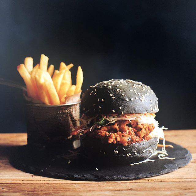 On set today with Brooke @zeusproductions_au for @bankweststadium  shooting food for Bankwest Stadium and ANZ Stadium #foodphotography #foodporn #foodie #chickenburger #koreanburger #burger #blacksesame